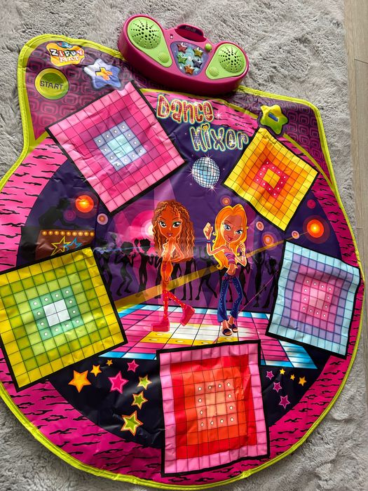 Smiki, Dance Mixer, covoras muzical pentru dans