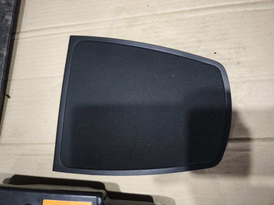 Sistem audio Harman Kardon Logic 7 BMW seria 5 F10 lci 2015