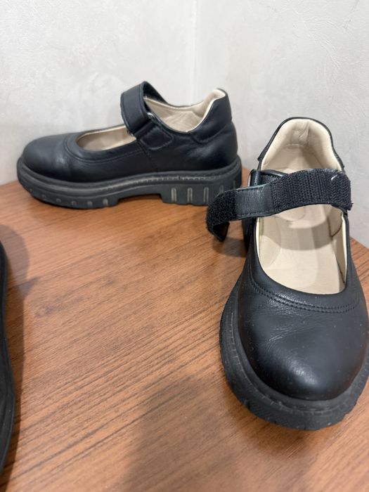 Детская школьная обувь