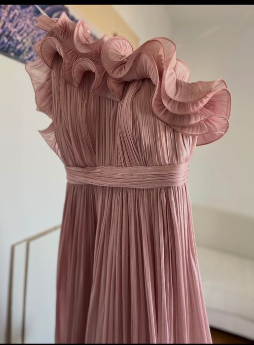 Rochie elegantă roz