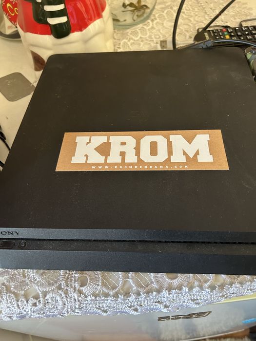 Dau la schimb un pc de gaming si un ps4 slim pe un kukirin