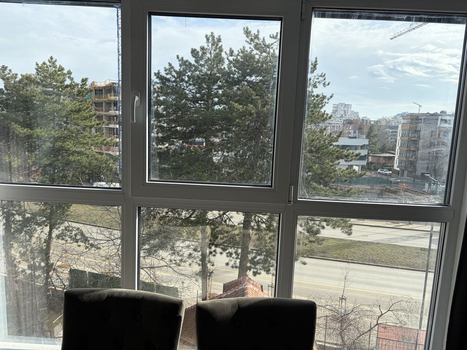 Дава се под наем Тристаен апартамент в София, Кръстова вада - 100 кв.м за 712.98 € - Снимка #1