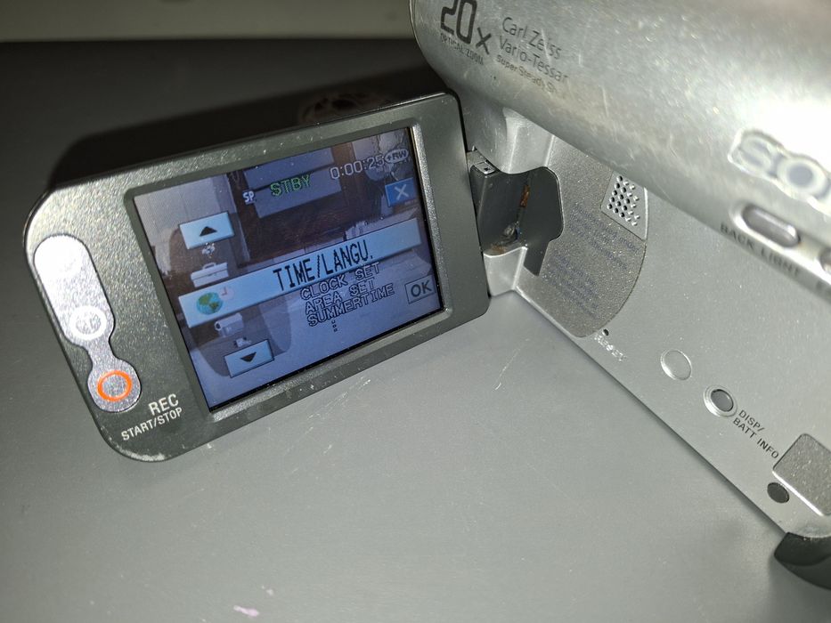 MiniDVD / RW handycam Sony DCR-DVD92E, funcțional, de colecție, cu încărcător