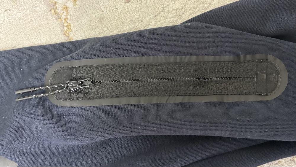 продам 2 зип худи