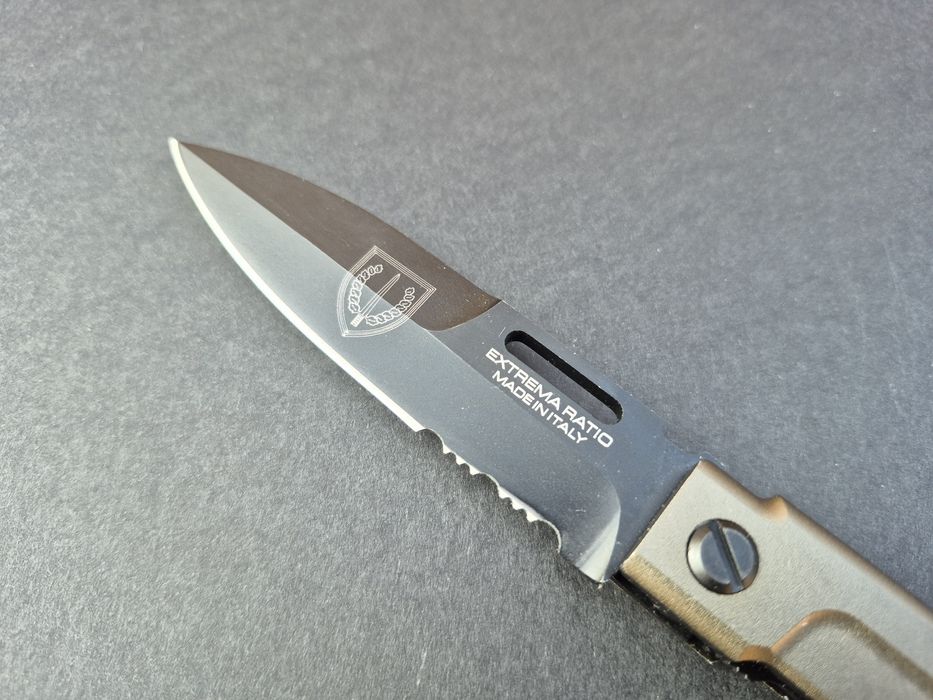Тактически сгъваем нож EXTREMA RATIO MH Stealth