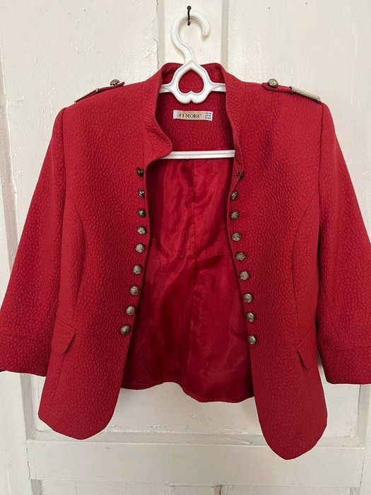 Жакет женский необычный 48 размера