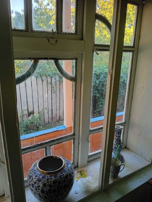 Inchiriez camera la casa cu teren mare