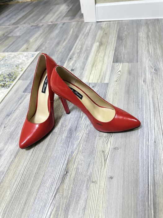 Продается туфли