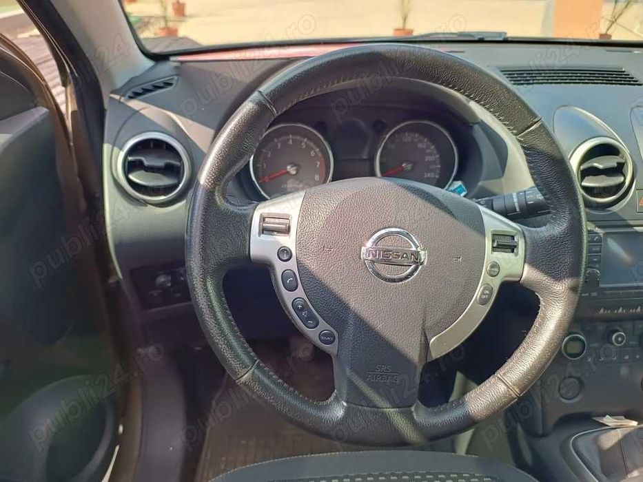 Nissan Qashqai | Prim Proprietar | 133.800 km | Revizii la Zi | Fără Accidente | Anvelope Vară/ Iarnă