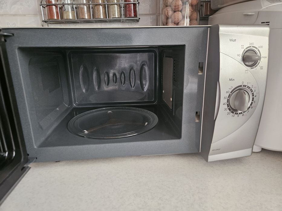 Микроволновка LG бу