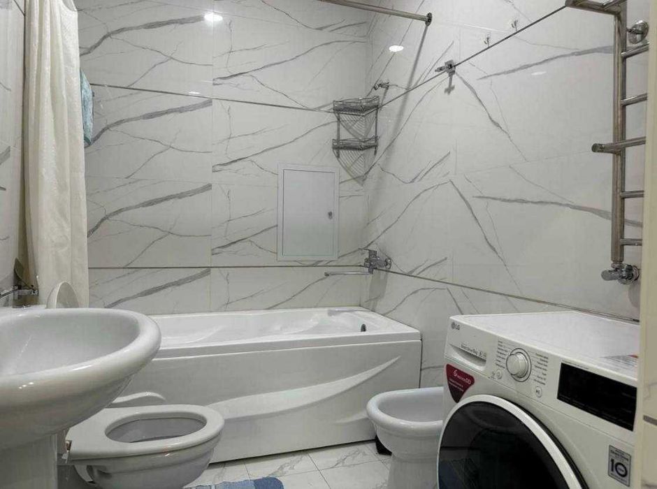 Сдается квартира  в ЖК Dream House 
Ориентир - Роддом N8