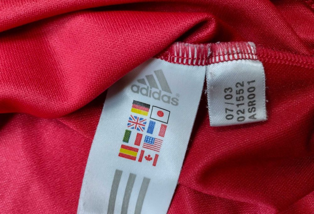 Bayern Munchen / Adidas - футболна тениска на Байерн Мюнхен за 164см.