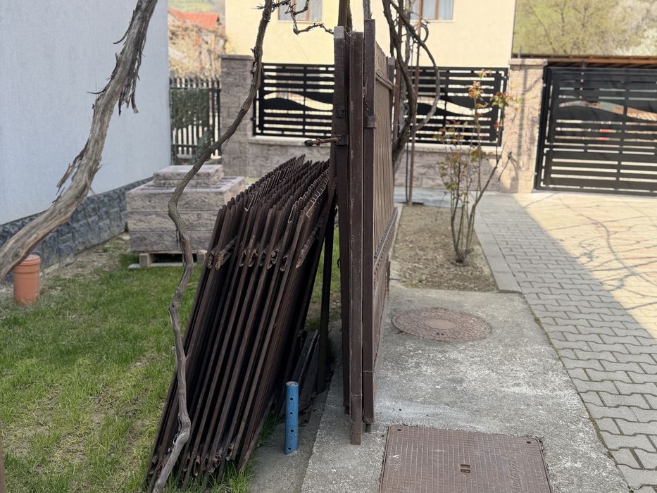 Vand poarta si gard din fier pentru locuinte