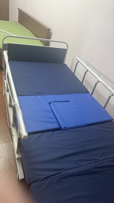 Медицинская кровать новый