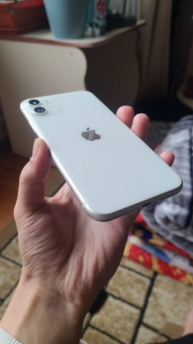 iPhone 11 128 talik katobka stochna