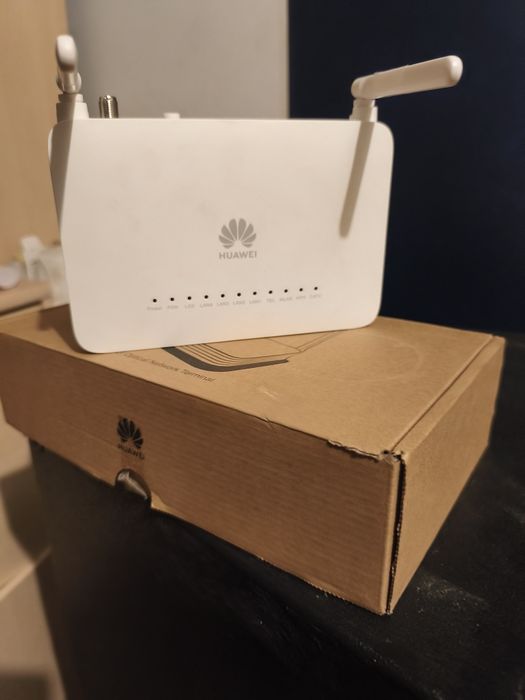 Router wireless HUAWEI nou - în Arad