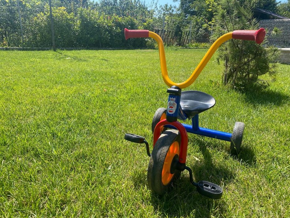 Vand tricicleta metalica pentru copii