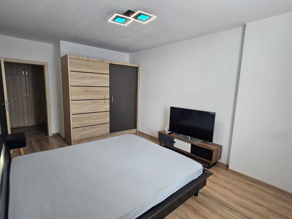 Inchiriez apartament - 2 camere + debara + parcare subterana in ansamblul CIty of Mara