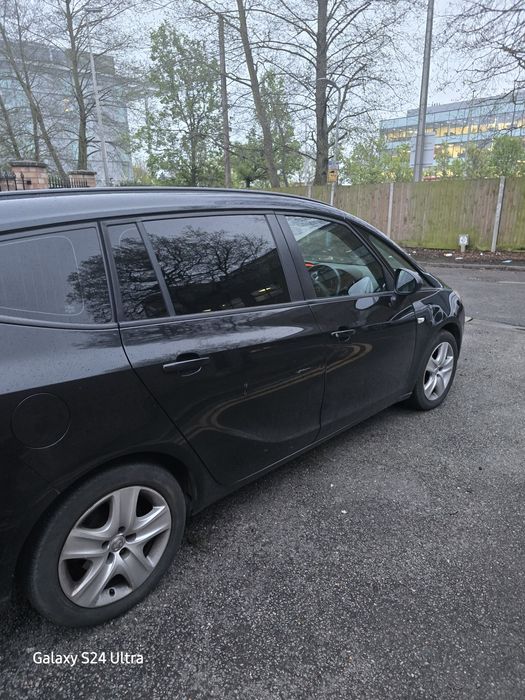 Opel zafira 1.6turbo Diesel