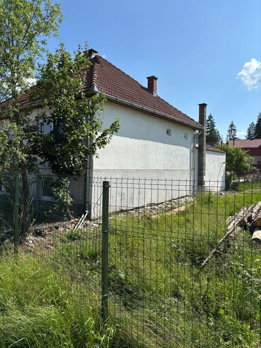Casă de cărămidă de vânzare Izvorul Mureș