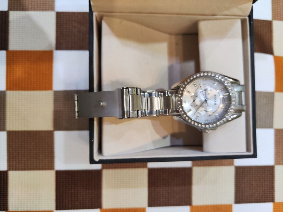 Дамски часовник FОSSIL