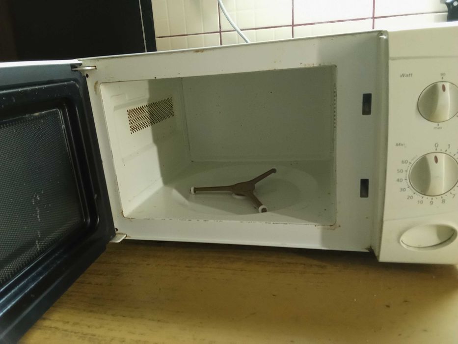 микровълнова печка LG