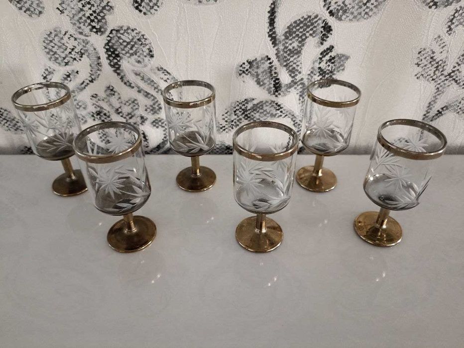 СССР, комплект из 6 хрустальных рюмок с позолотой. В идеальном сост.