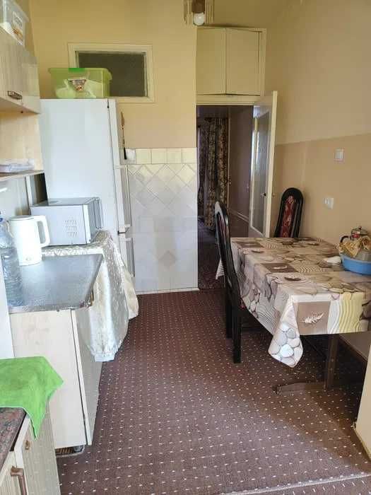 Продаётся квартира Юнусабад15 4ком балкон 2х6 метро Туркистон 200 метр