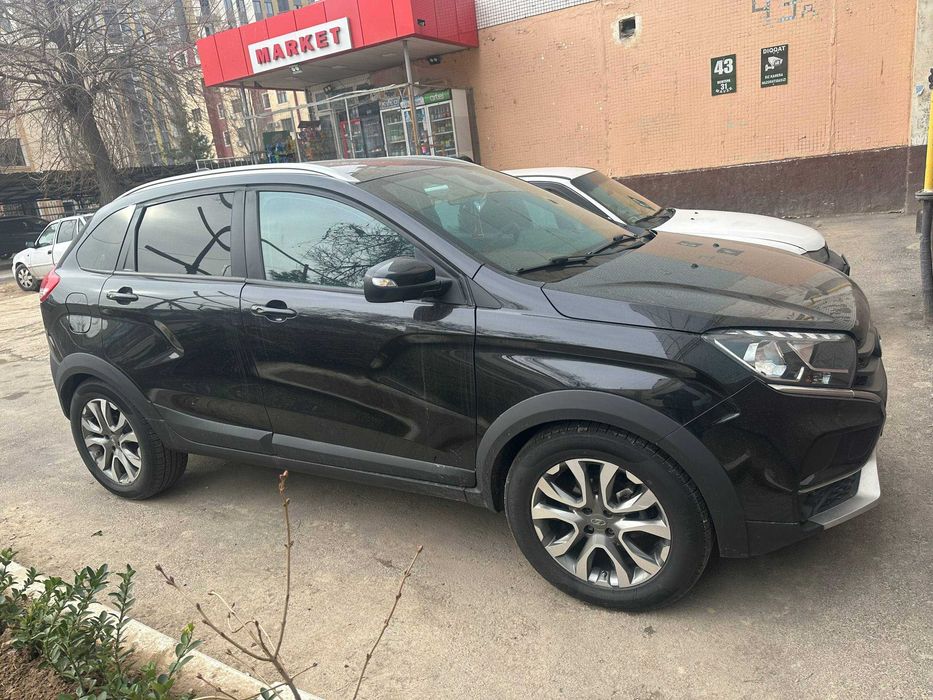 Lada Xray Cross 2020 yil