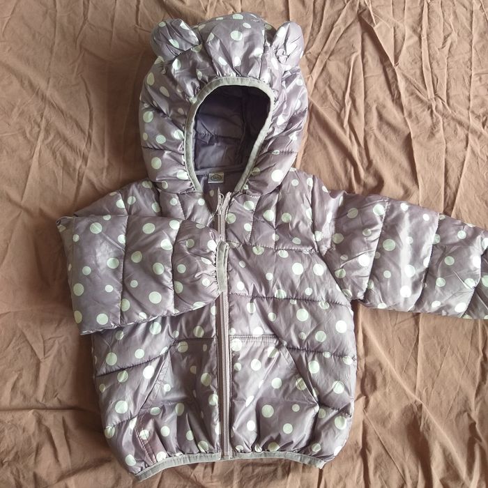 Весенняя  куртка  90 см