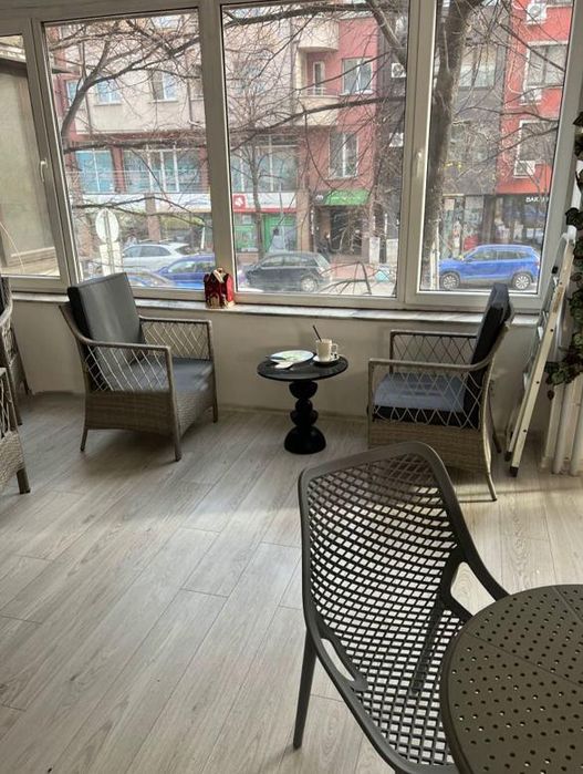 Дава се под наем Заведение в София, Красно село - 75 кв.м за 1425.96 € - Снимка #1