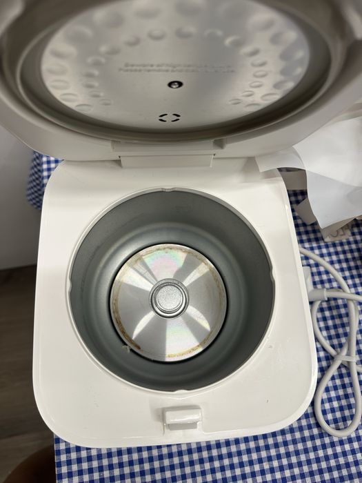 Xiaomi рисоварка