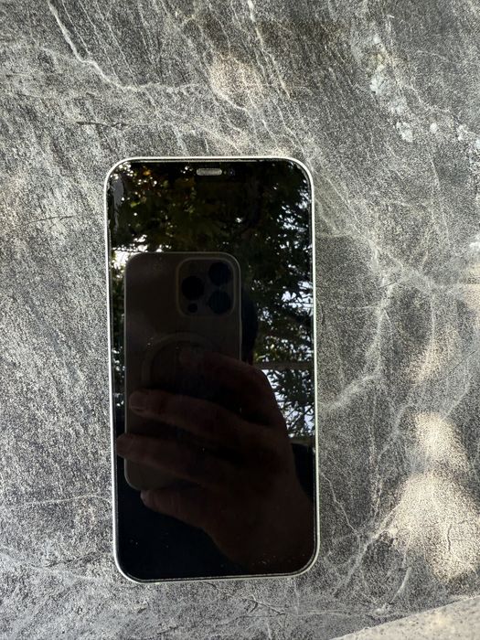 Iphone 12 holat ortacha ekran almashkan uhasn almawtrw kere