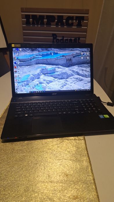 VAND ACER V3 16 Gb RAM  17.3 inch