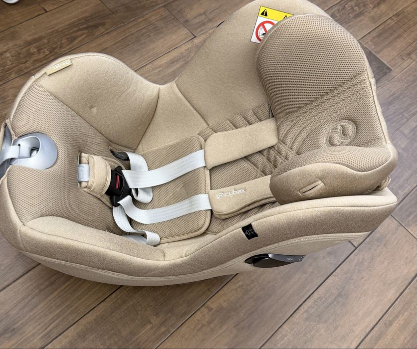 CYBEX Стол за кола + база SIRONA G I-SIZE PLUS (61-105см) ALMOND BEIGE