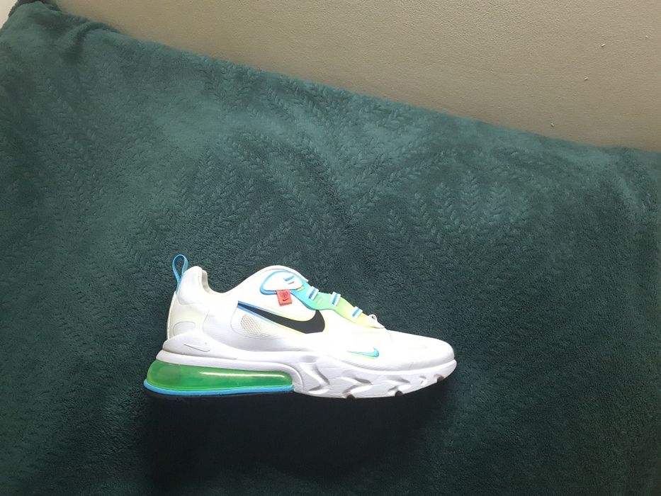 Sneaker Air Max React 270 SE