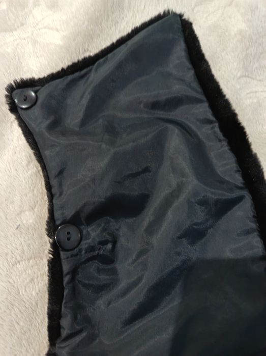 Guler de  blana, negru