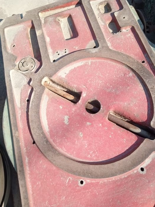 Стол поворотный, люнет, делитель тиски станочные