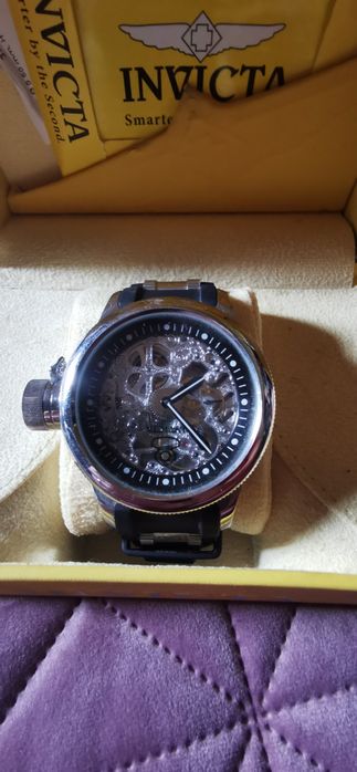 De vânzare 2 ceasuri INVICTA