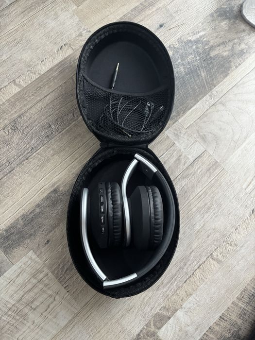 Слушалки PowerLocus