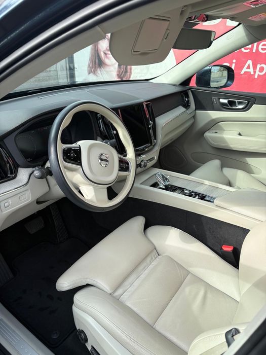 VOLVO XC60 2020 — imagine 2