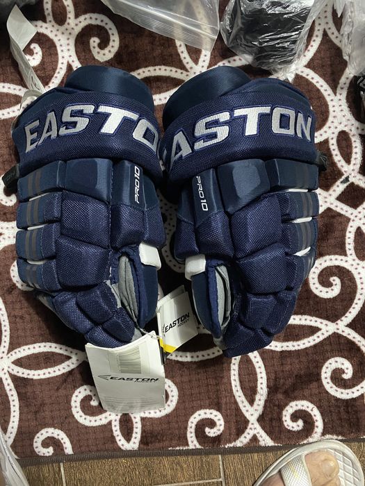 Продается Хоккейная экипировка