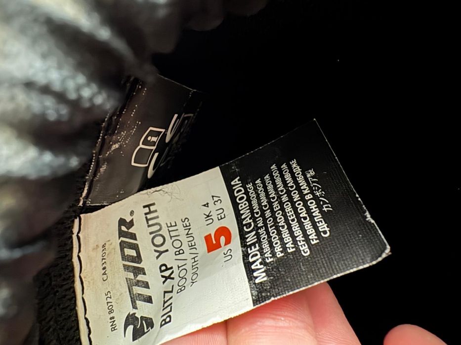 Vand cizme Thor enduro purtate doar de cateva ori marimea 37