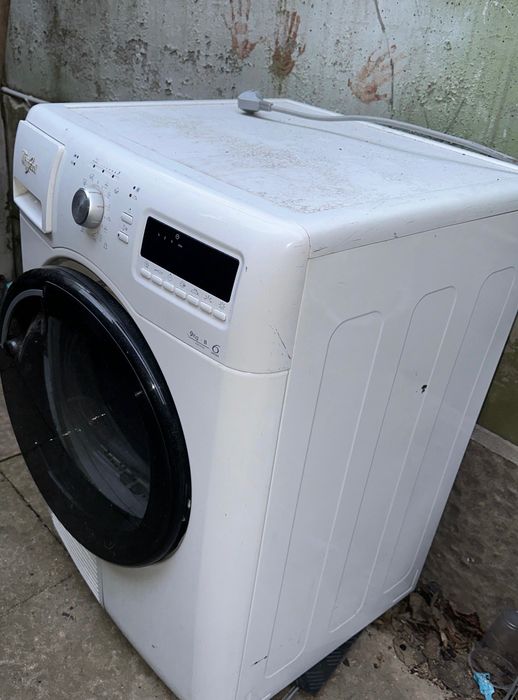Uscator rufe Whirlpool AZB9785