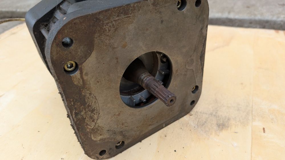 Motor electric Iskra 5kv trifazic 48V DC cu frana electromagnetica