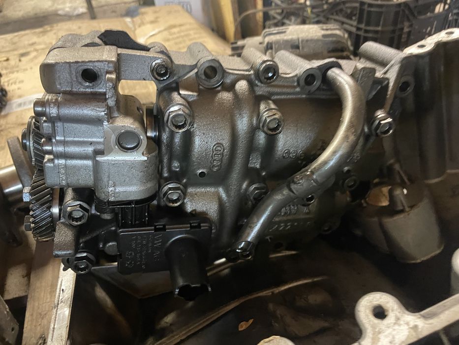 Маслена помпа маслени помпи 2.0тди 1.9тди