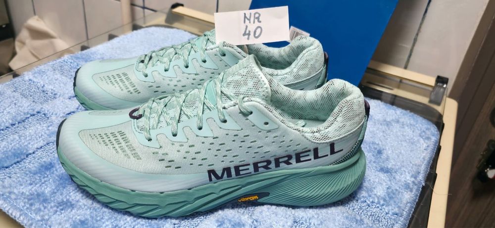 Vând Adidasi Originali Mai Multe Mărci