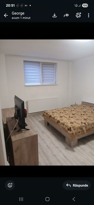 Închiriez garsoniera.