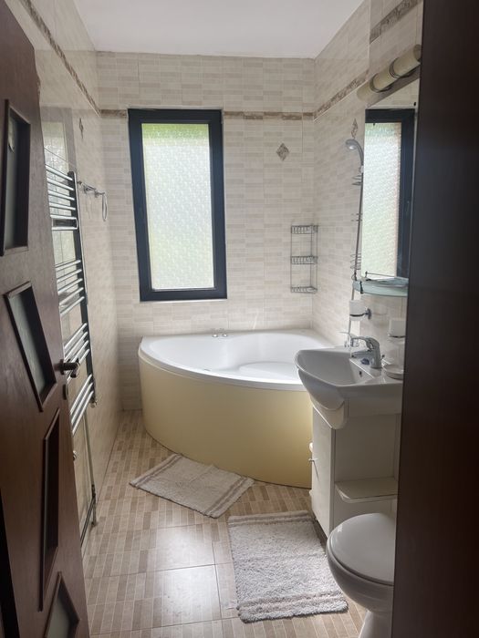 De inchiriat apartament 2 camere