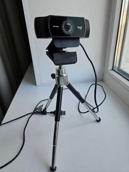 Logitech C922 Pro HD (оригинал) + штатив 1080p